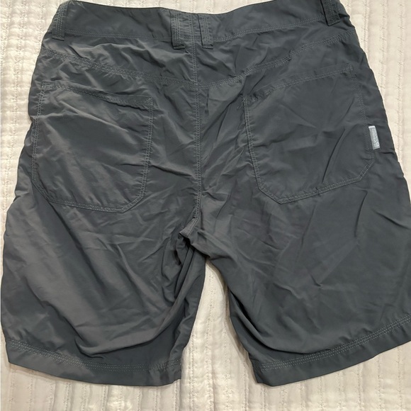 Mountain Hardwear Men's Gray Hiking Shorts size 32 - Picture 2 of 8